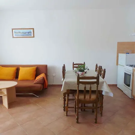 Apartment In Peroj/Istrien 8459 Διαμέρισμα *